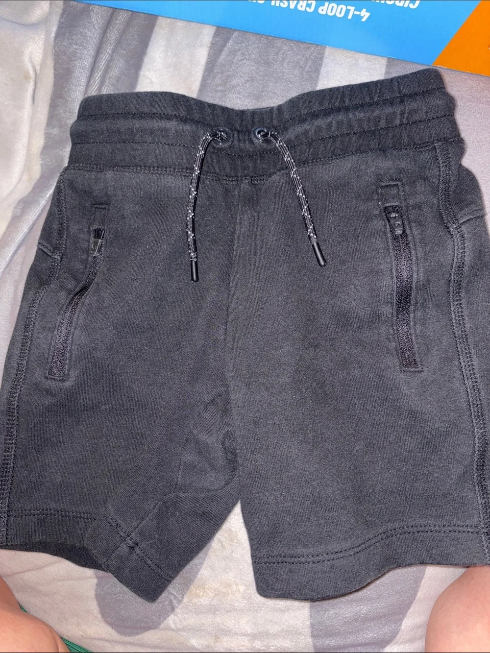 3/$20! Kids boys XS (sz 4-5)GAP Black GapFit Drawstring Shorts black kids shorts